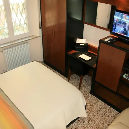 Tuscany Gallery Bed & Breakfast