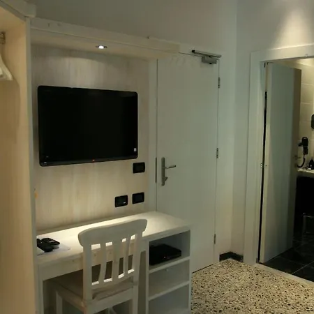 Bed & Breakfast Tuscany Gallery Pisa